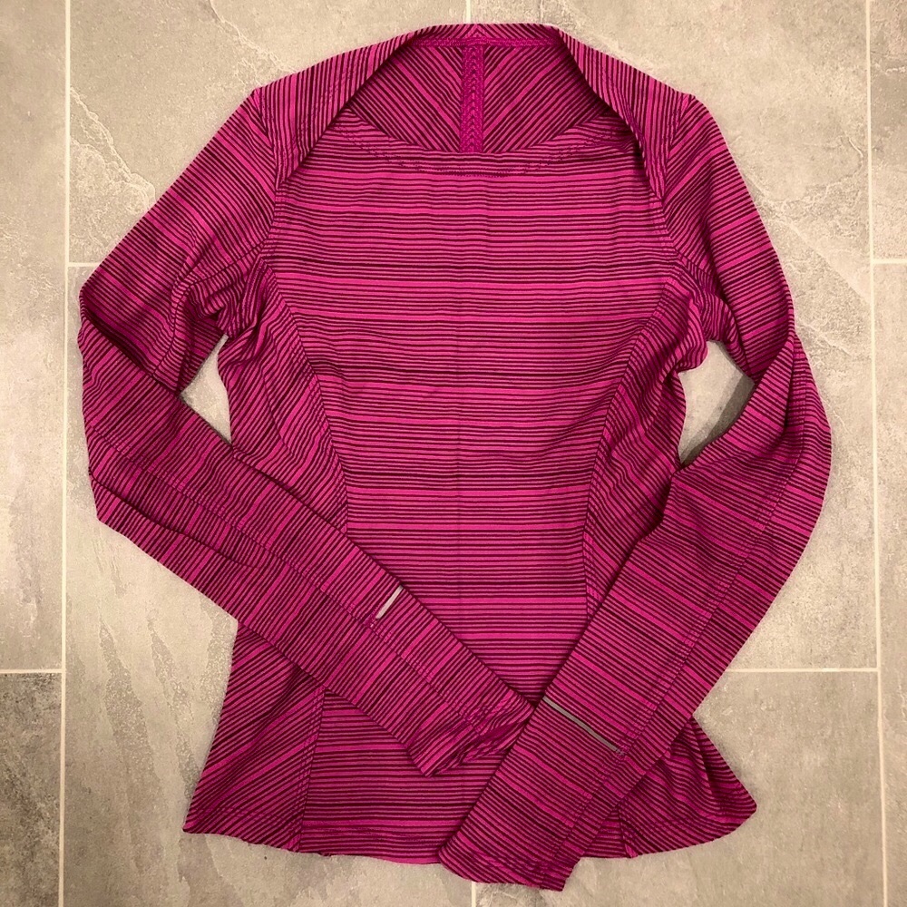Lululemon running top
